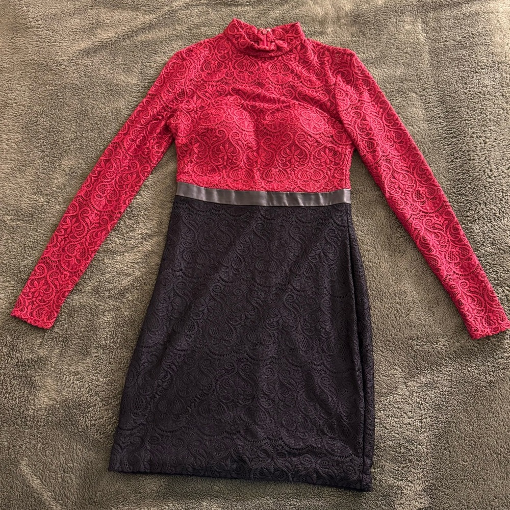 Guess Formal Dress with Built-In Bra Cups Size 4